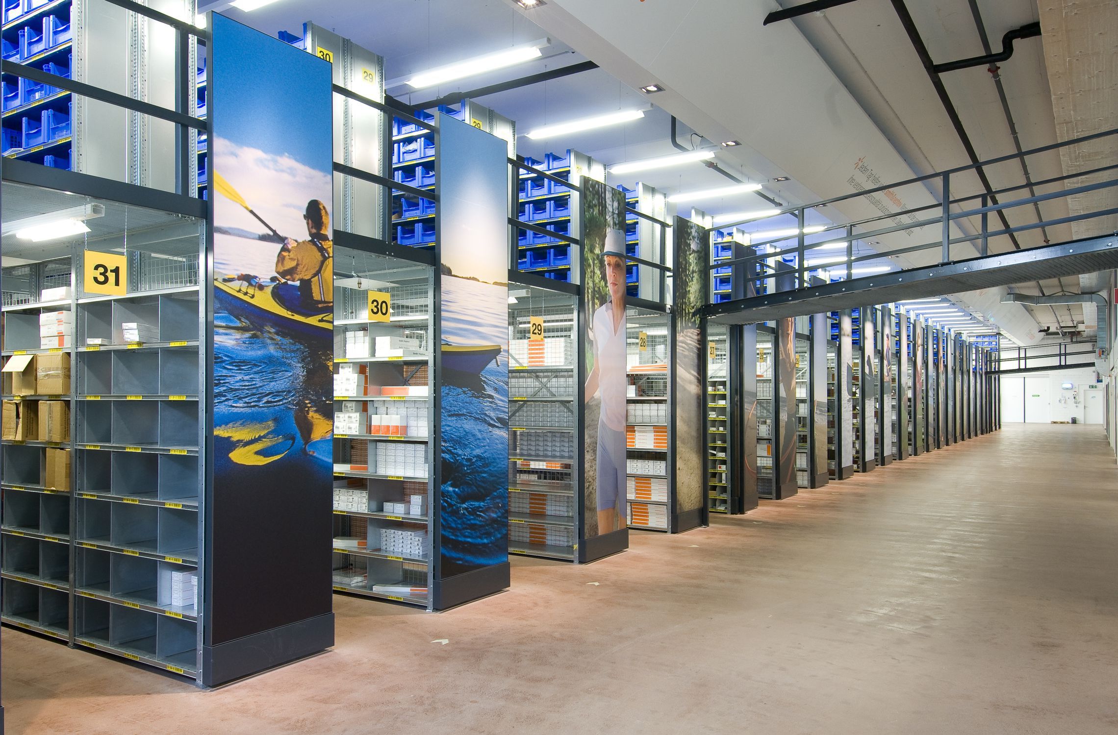 Rack Supported Mezzanine Floors Storage Systems